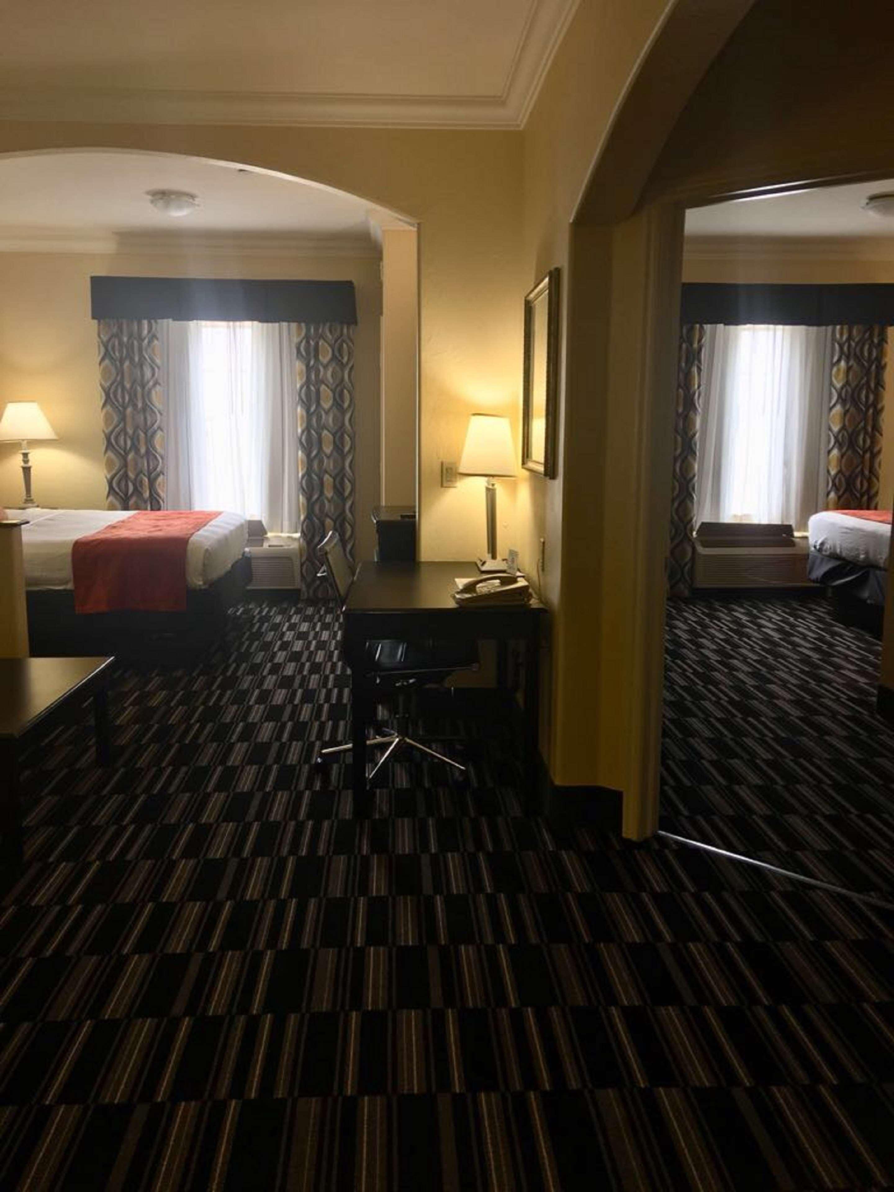 Best Western Plus Barsana Hotel & Suites Oklahoma City Exterior photo